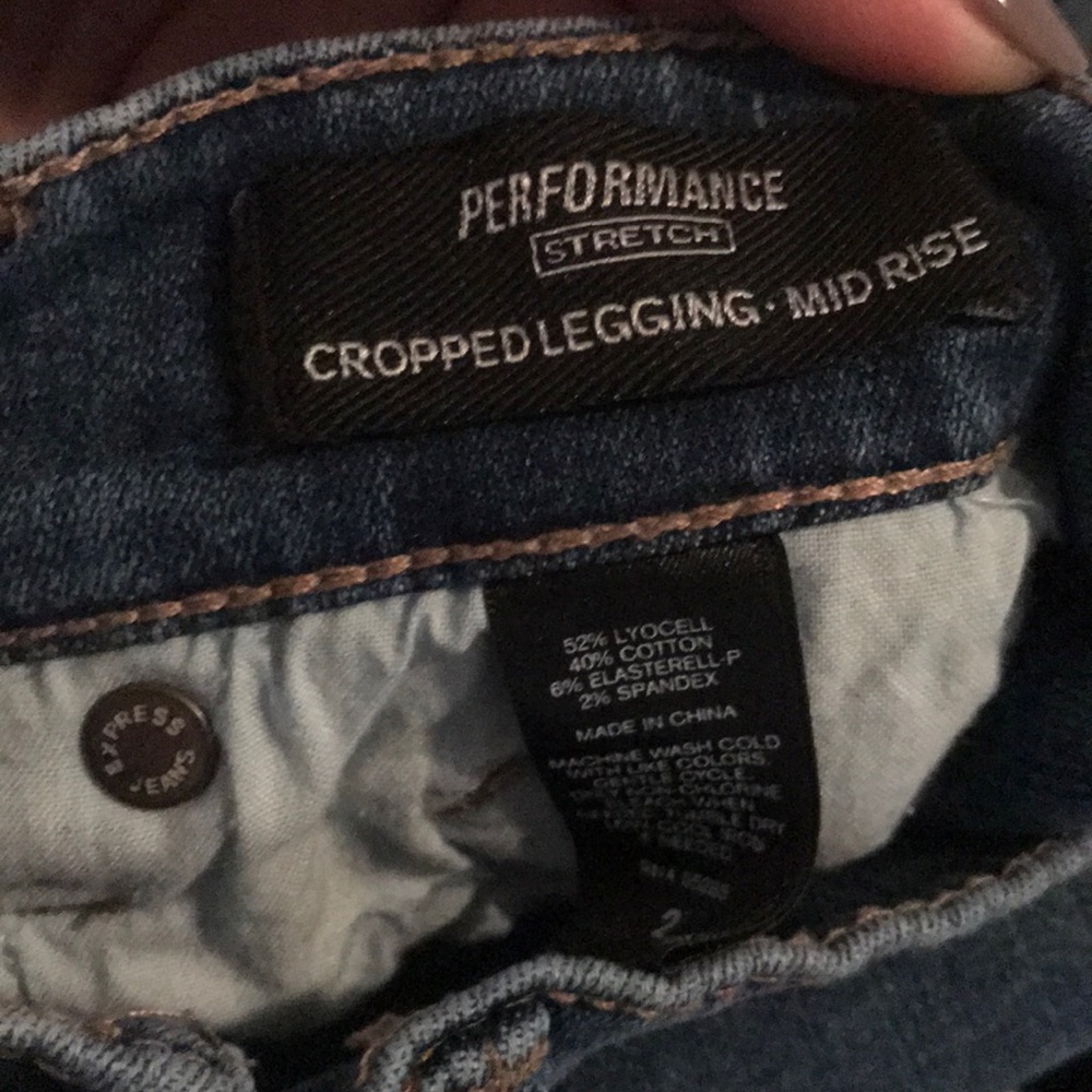 Distressed Jeans - Picture 3 of 6
